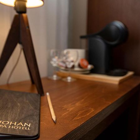 Johan Design & Spa Hotel กูรัซซาเร ภายนอก รูปภาพ