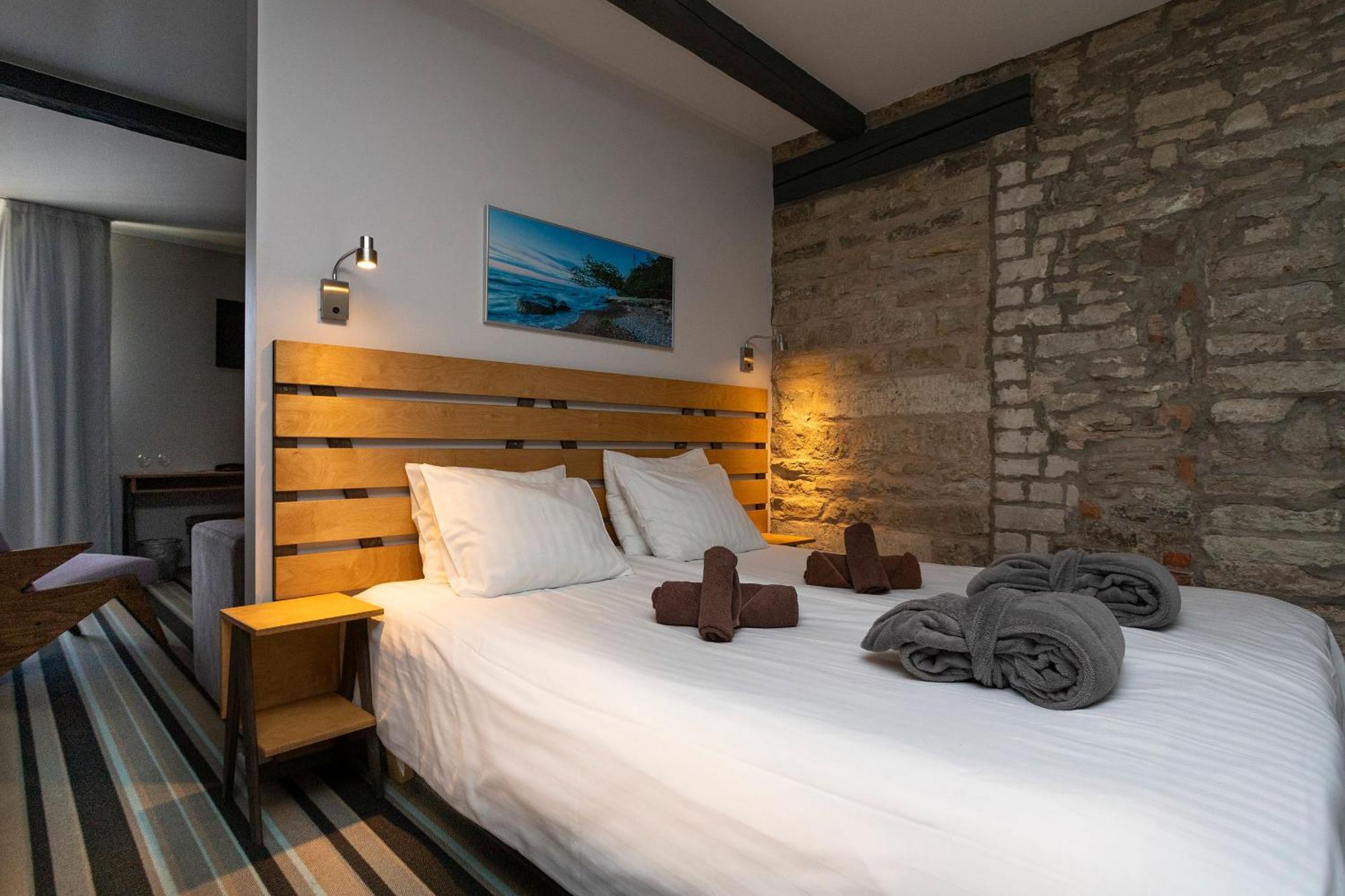 Johan Design & Spa Hotel กูรัซซาเร ภายนอก รูปภาพ